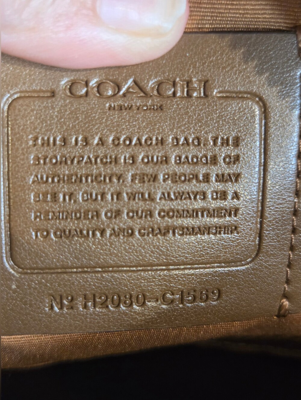 Coach Jes Crossbody Quilted Leather Camera Bag Chalk White & Gold. - Picture 14 of 16